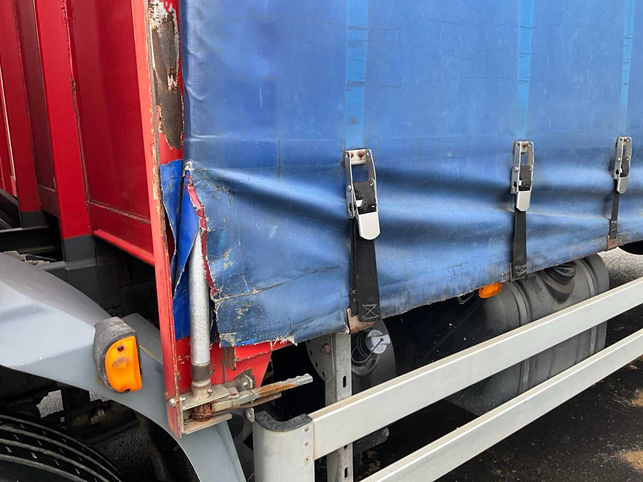 Truck 2010 DAF LF 55.250 - HYDRAULIC TAIL LIFT - 183000KM: picture 10 Truck 2010 DAF LF 55.250 - HYDRAULIC TAIL LIFT - 183000KM: picture 10