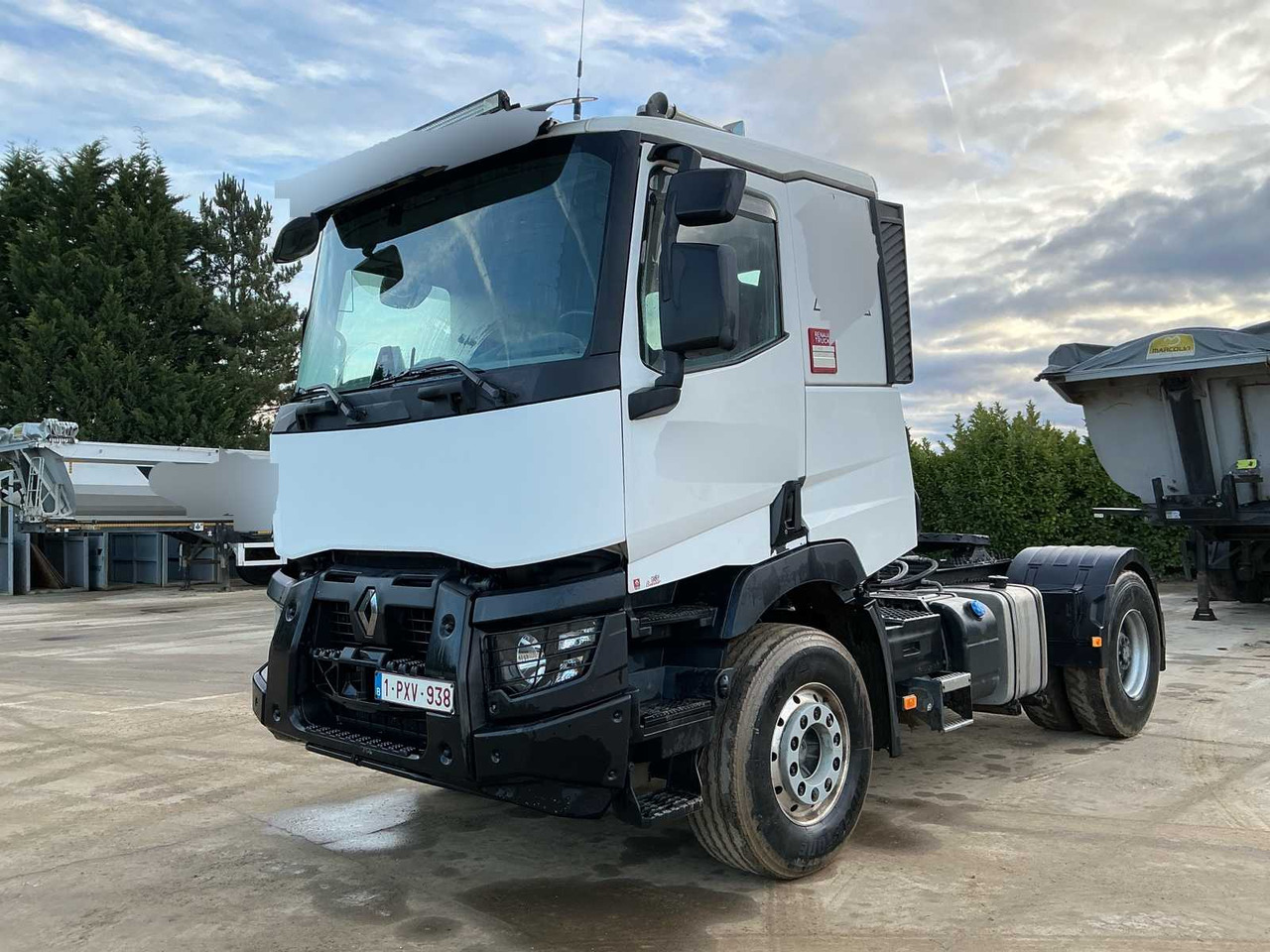 2016 RENAULT CPZ42A TRACTOR TRUCK - Truck: picture 1 2016 RENAULT CPZ42A TRACTOR TRUCK - Truck: picture 1
