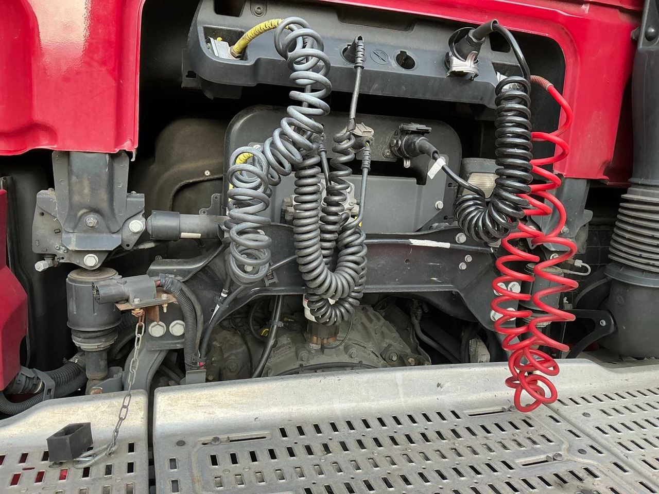 Truck 2017 DAF XF480FT SEMI-TRAILER TRACTOR: picture 12 Truck 2017 DAF XF480FT SEMI-TRAILER TRACTOR: picture 12