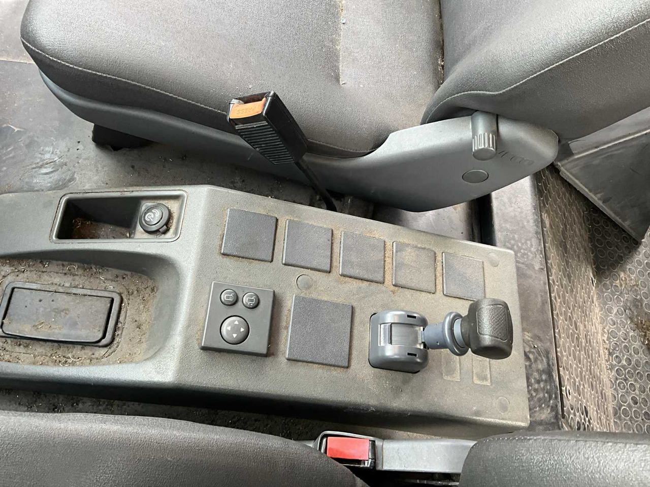 Truck IVECO EUROCARGO - 2008: picture 14