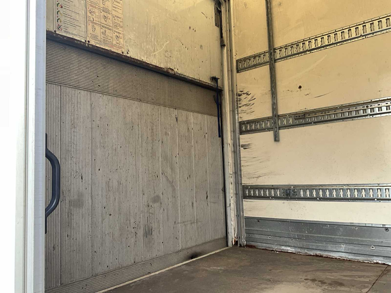 Truck IVECO EUROCARGO - 2008: picture 31