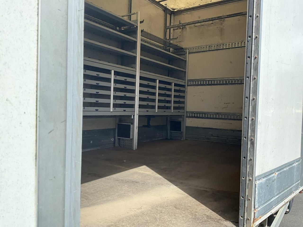 Truck IVECO EUROCARGO - 2008: picture 32