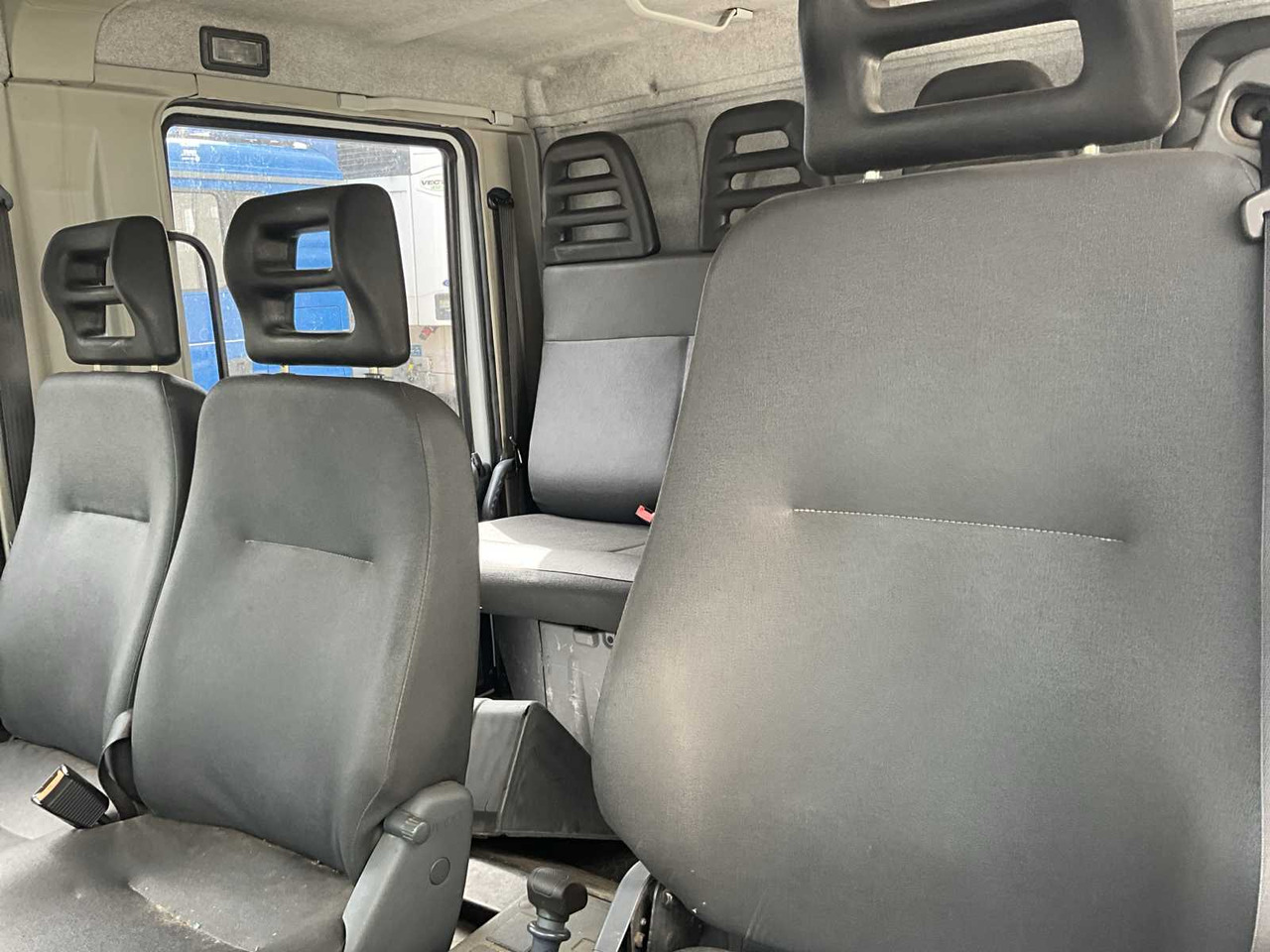 Truck IVECO EUROCARGO - 2008: picture 18