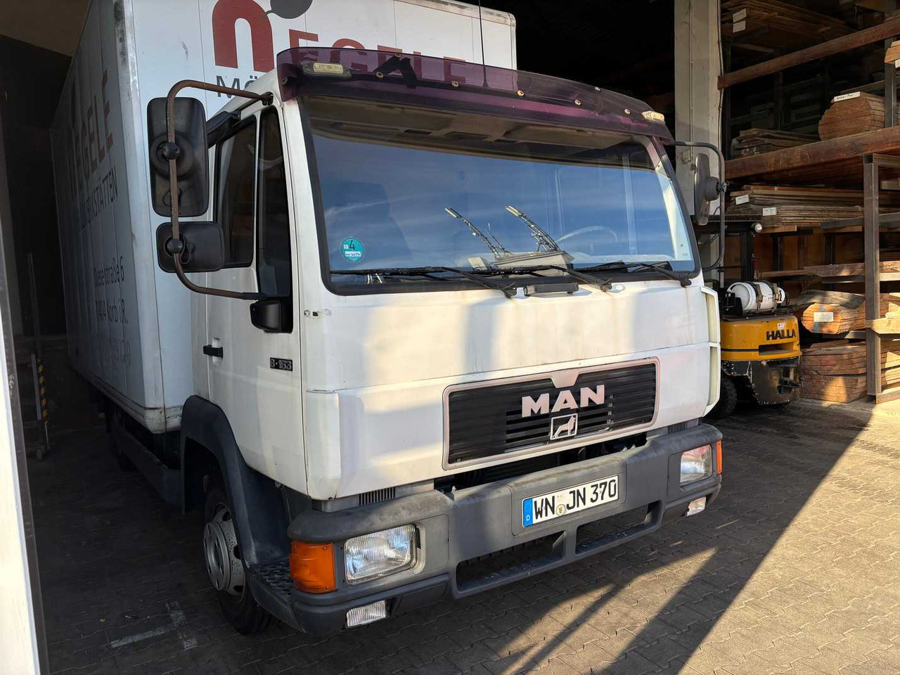 Truck MAN 8-163 / L 2000 TRUCK WITH BOX: picture 10