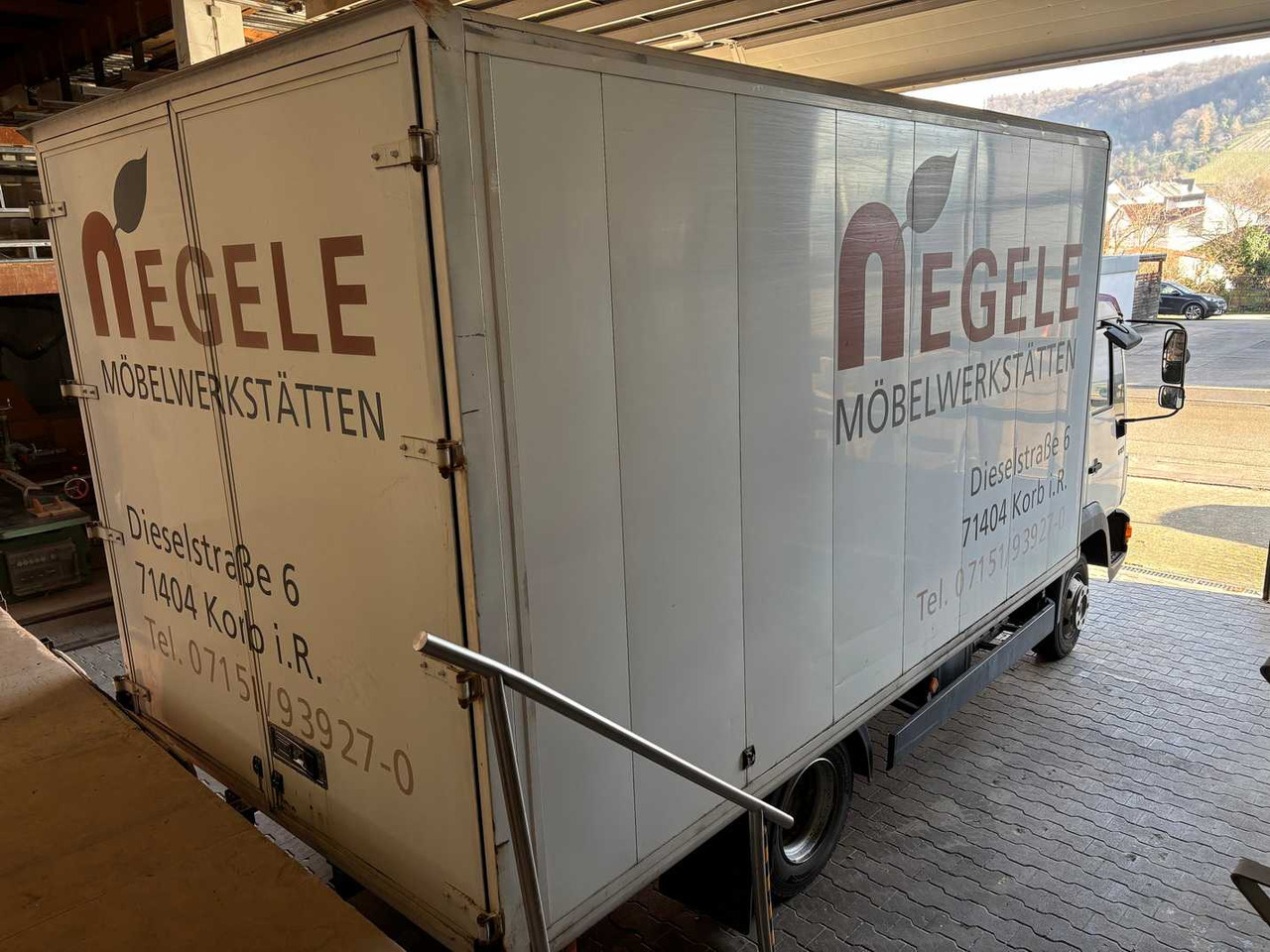 Truck MAN 8-163 / L 2000 TRUCK WITH BOX: picture 49