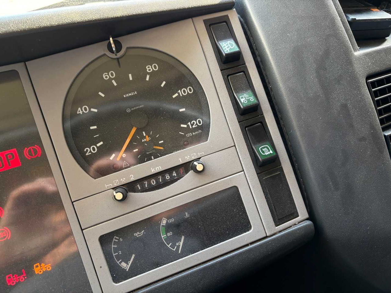 Truck MAN 8-163 / L 2000 TRUCK WITH BOX: picture 26