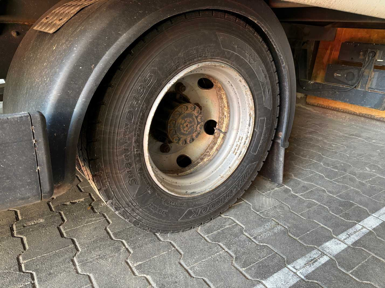 Truck MAN 8-163 / L 2000 TRUCK WITH BOX: picture 37