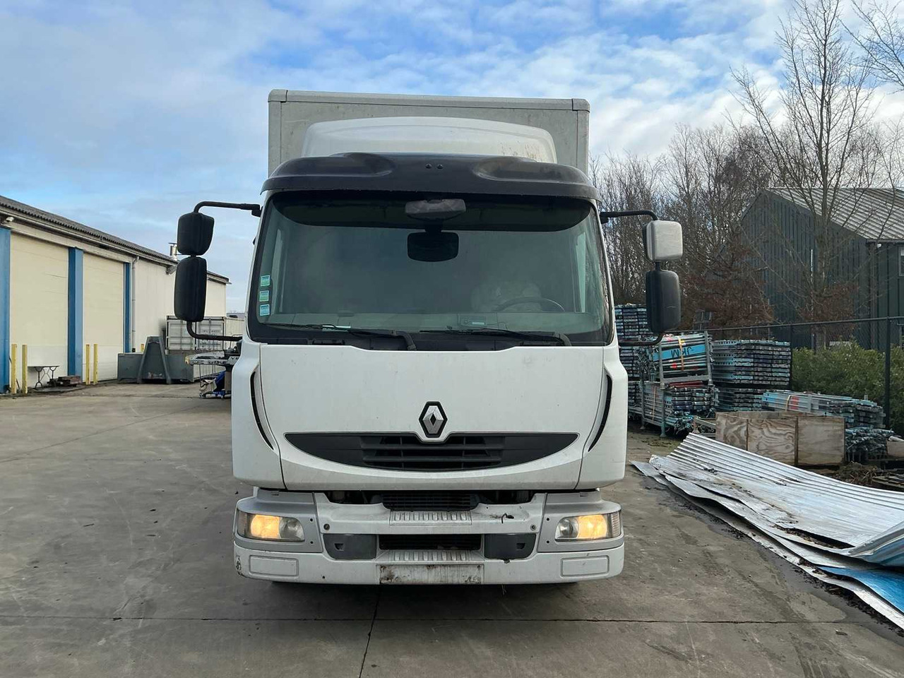 RENAULT MIDLUM TRUCK - Truck: picture 2 RENAULT MIDLUM TRUCK - Truck: picture 2