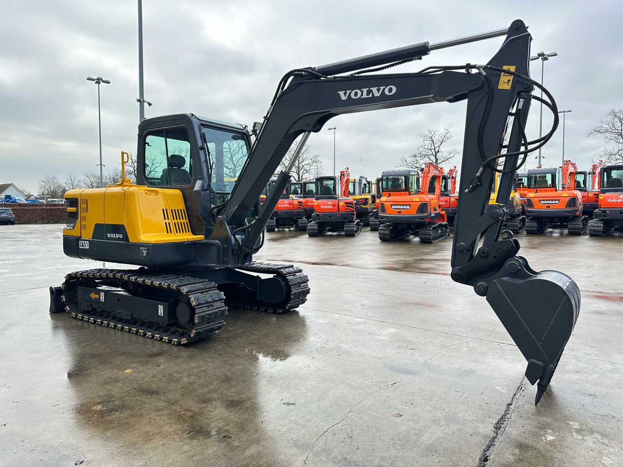VOLVO - 2017 - EC55D - MIDI EXCAVATOR - Excavator: picture 3 VOLVO - 2017 - EC55D - MIDI EXCAVATOR - Excavator: picture 3