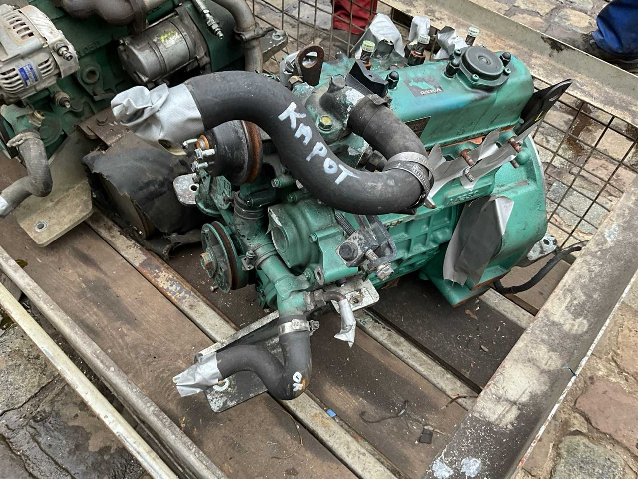 VOLVO - ECR25D - ENGINE - Mini excavator: picture 2 VOLVO - ECR25D - ENGINE - Mini excavator: picture 2