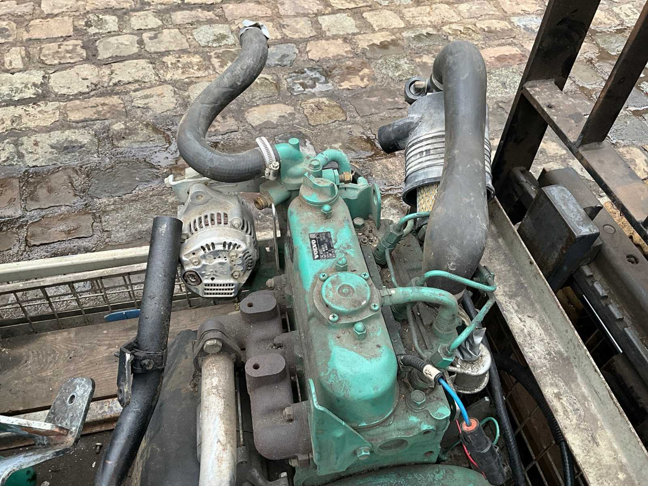 VOLVO ECR25D ENGINE - Mini excavator: picture 4 VOLVO ECR25D ENGINE - Mini excavator: picture 4