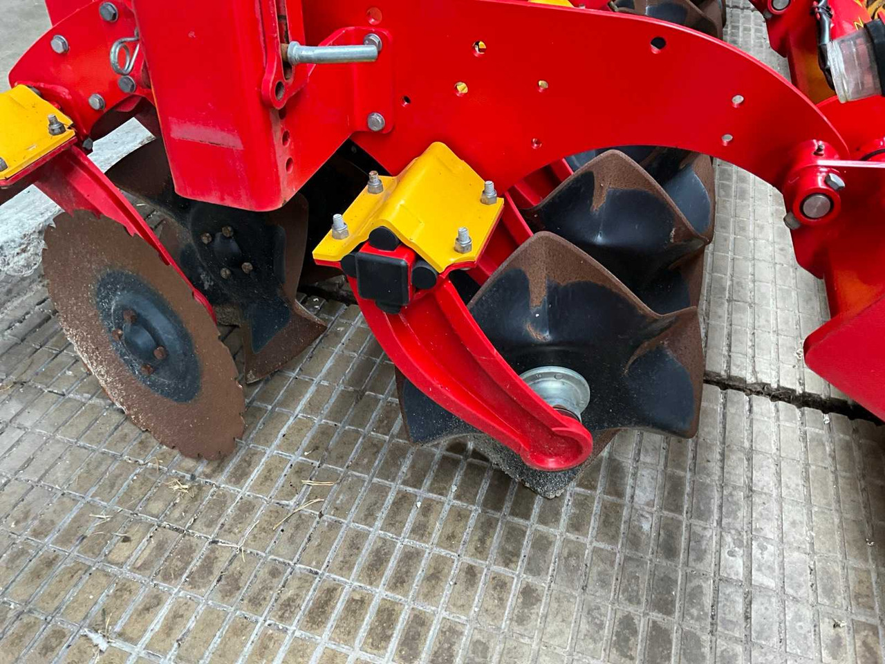 Disc harrow Väderstad CR300 CrossCutter: picture 9 Disc harrow Väderstad CR300 CrossCutter: picture 9