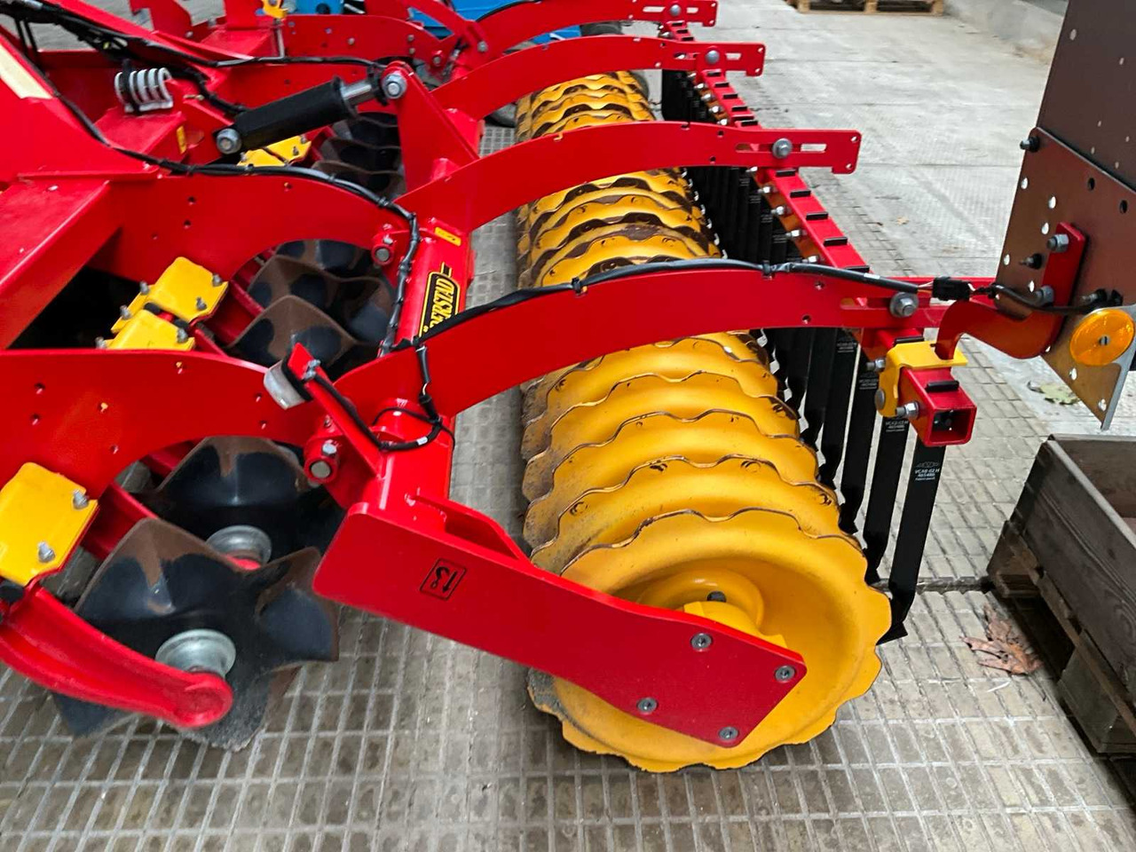 Disc harrow Väderstad CR300 CrossCutter: picture 6 Disc harrow Väderstad CR300 CrossCutter: picture 6