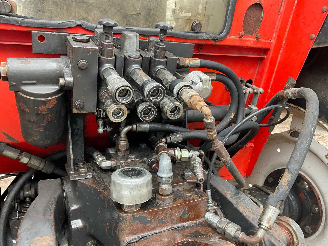 Farm tractor Valmet 605 Turbo LOX: picture 21