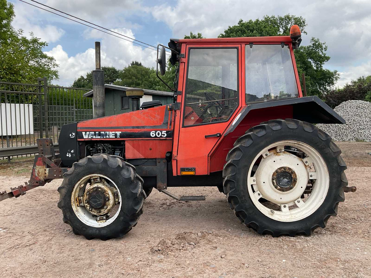 Farm tractor Valmet 605 Turbo LOX: picture 8