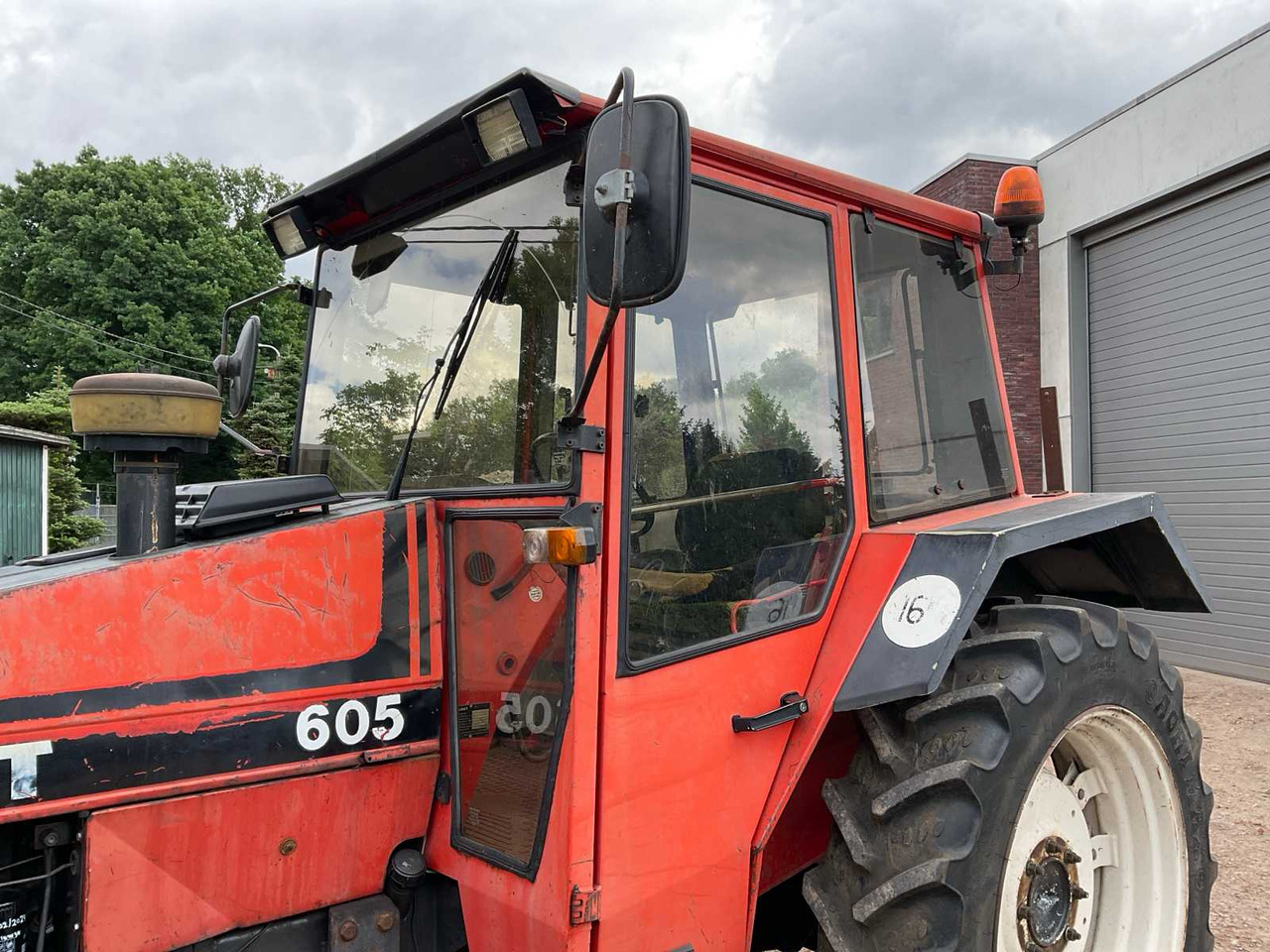 Farm tractor Valmet 605 Turbo LOX: picture 9