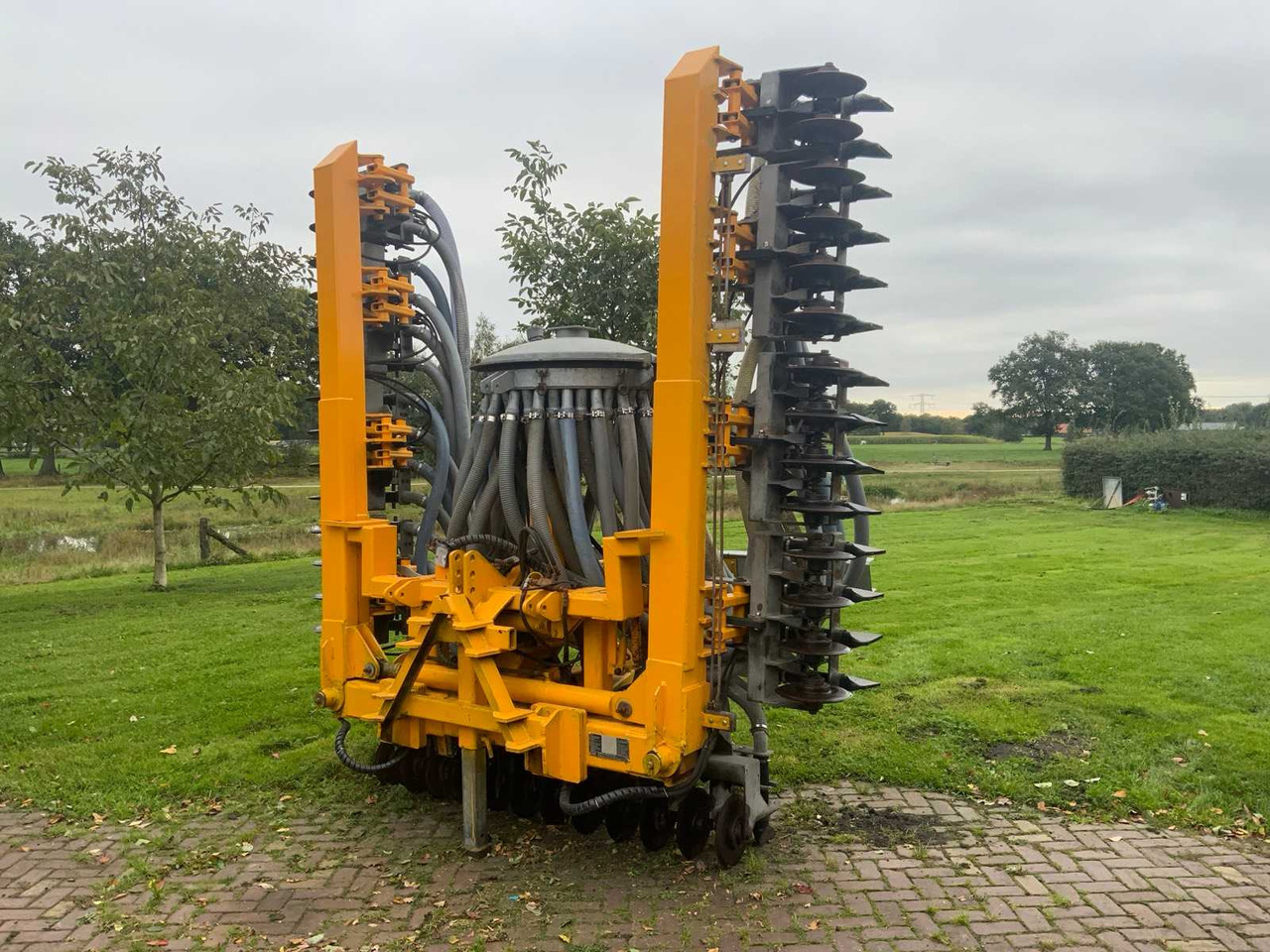 Veenhuis Euroject 350 - Fertilizing equipment: picture 4 Veenhuis Euroject 350 - Fertilizing equipment: picture 4