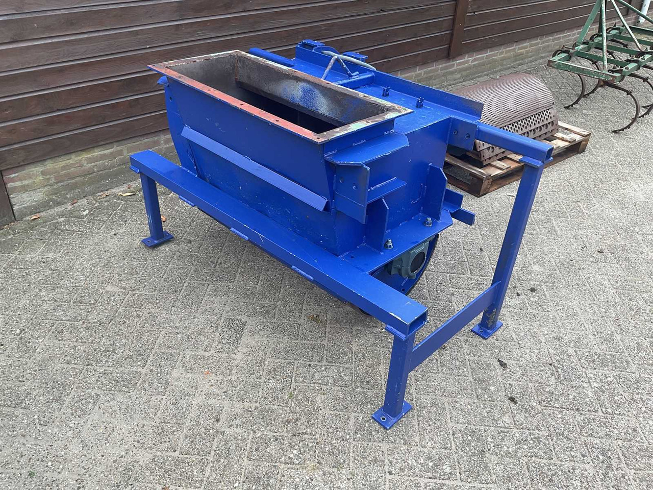 Visser H.m. - Livestock equipment: picture 2 Visser H.m. - Livestock equipment: picture 2