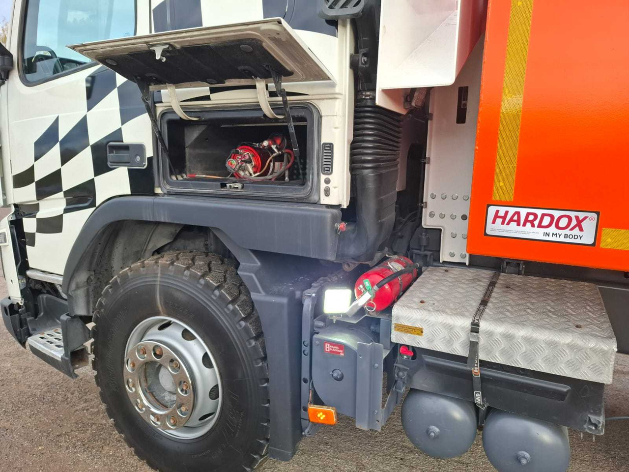 Volvo FM460 - Dumper: picture 4 Volvo FM460 - Dumper: picture 4