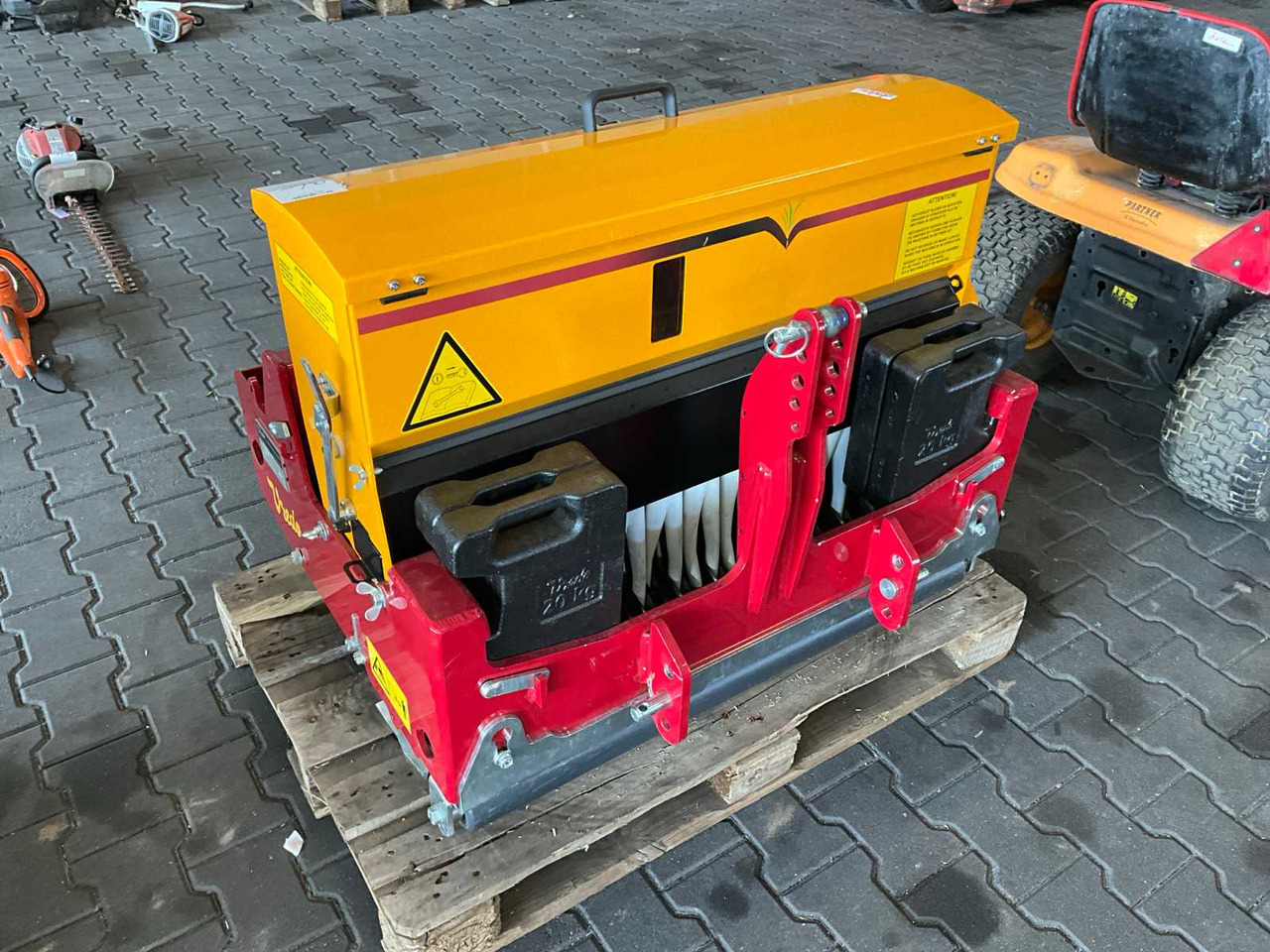 Vredo Turf Fix 95 - Sowing equipment: picture 2 Vredo Turf Fix 95 - Sowing equipment: picture 2