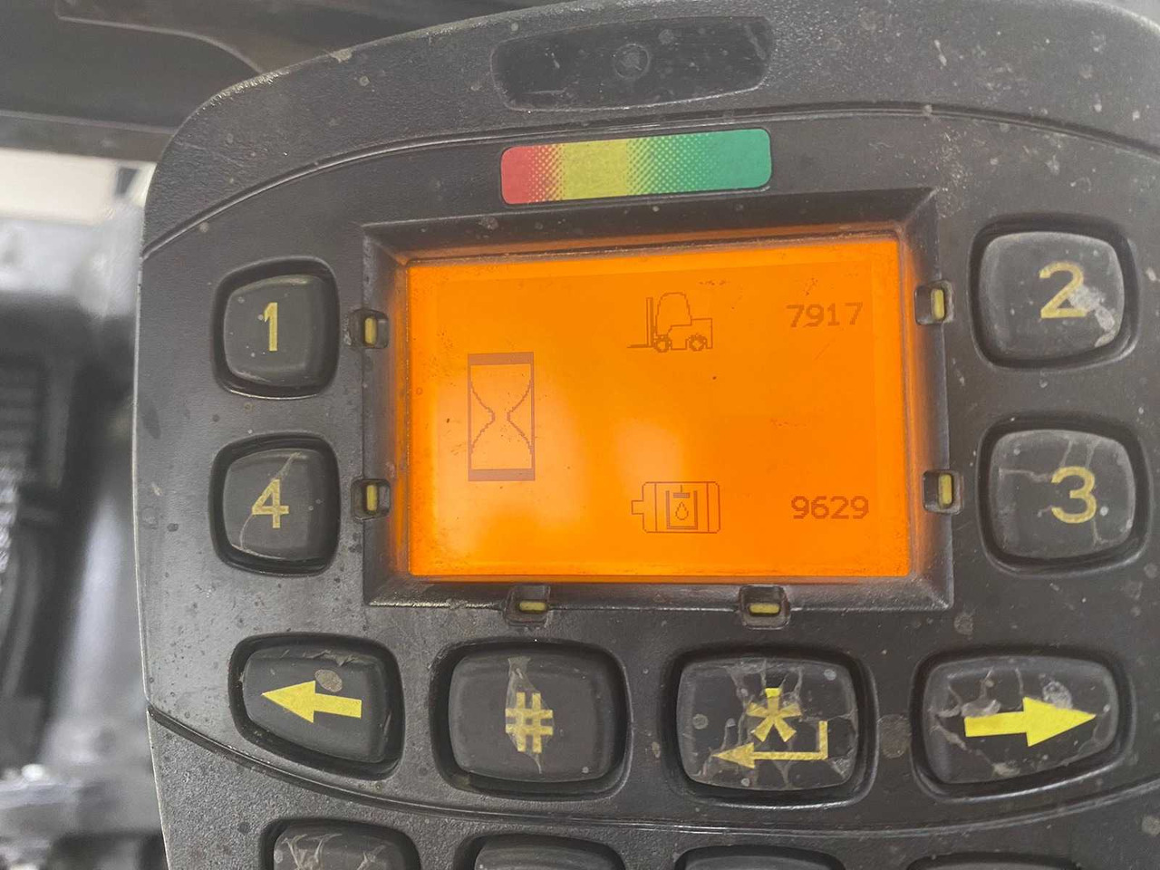 YALE - 2013 - ERP 35 VL - FORKLIFT TRIPLEX - FREELIFT - SIDESHIFT - Forklift: picture 4 YALE - 2013 - ERP 35 VL - FORKLIFT TRIPLEX - FREELIFT - SIDESHIFT - Forklift: picture 4