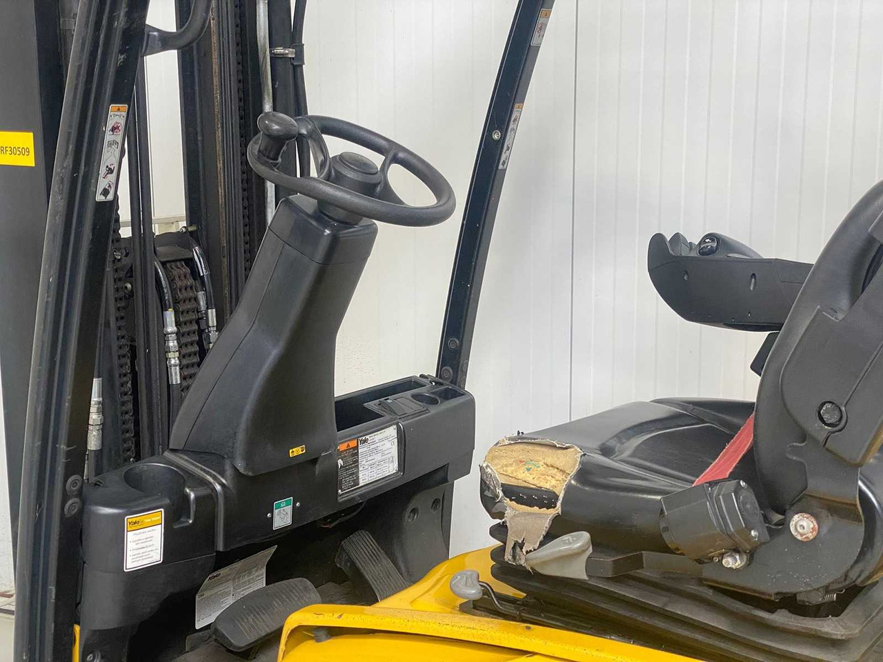 YALE - ERP20VT LWB - FORKLIFT TRIPLEX - FORK POSITIONER - FREELIFT - SIDESHIFT - Forklift: picture 3 YALE - ERP20VT LWB - FORKLIFT TRIPLEX - FORK POSITIONER - FREELIFT - SIDESHIFT - Forklift: picture 3
