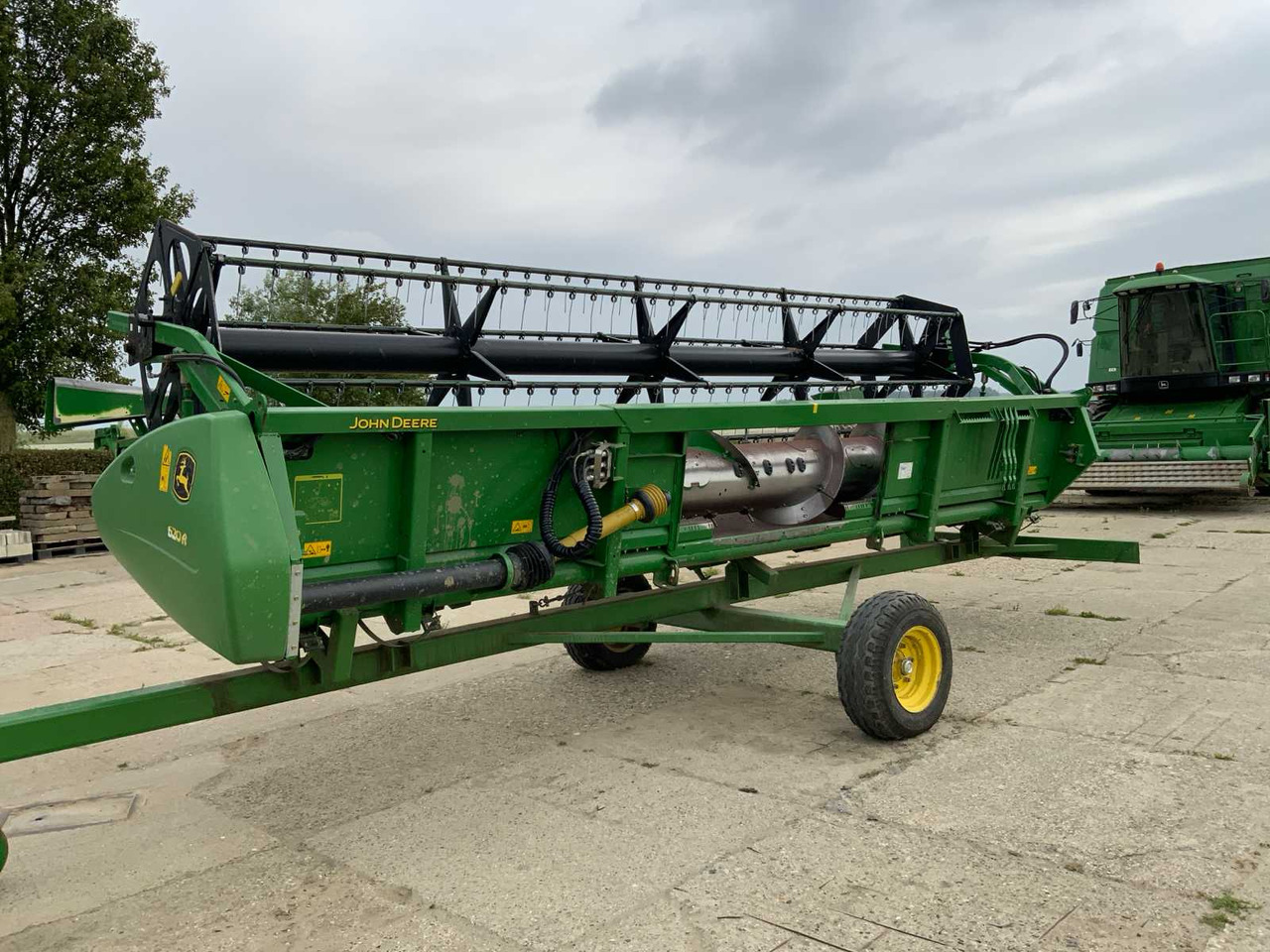 John deere 620R - Combine harvester: picture 4 John deere 620R - Combine harvester: picture 4