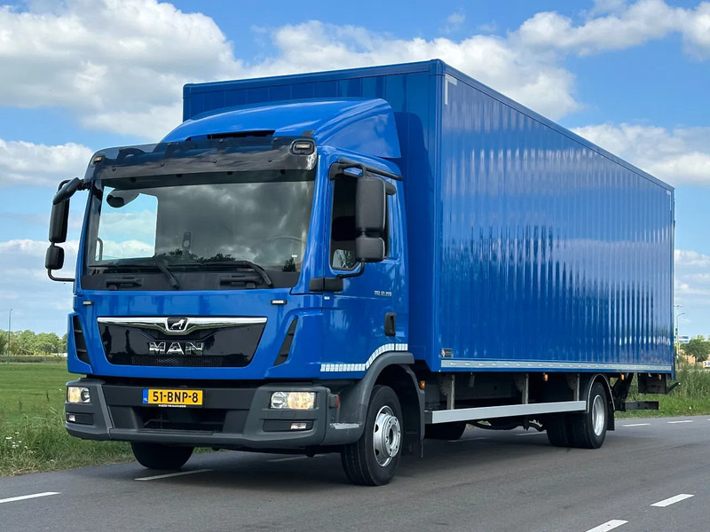 MAN TGL - Box truck: picture 4 MAN TGL - Box truck: picture 4