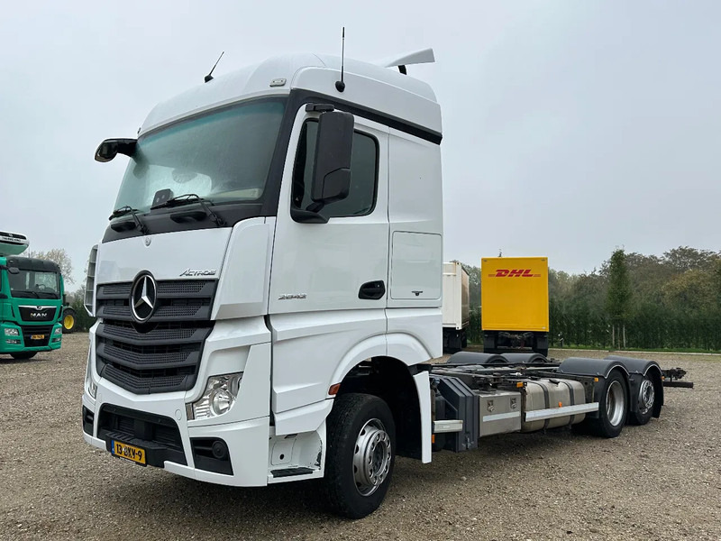 Mercedes-Benz Actros ACTROS 2642 LL EURO6. 2018. BDF. Chassic cabine. - Cab chassis truck: picture 2 Mercedes-Benz Actros ACTROS 2642 LL EURO6. 2018. BDF. Chassic cabine. - Cab chassis truck: picture 2