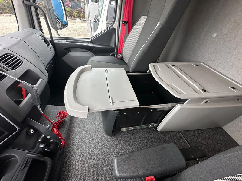 Box truck Renault D D250 DTI 8. 14T: picture 18