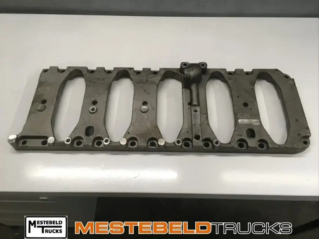 DAF Bevestigingsframe carterpan - Engine and parts for Truck: picture 1 DAF Bevestigingsframe carterpan - Engine and parts for Truck: picture 1