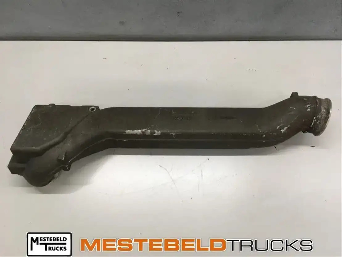 DAF Inlaatbuis XE340 - Air intake pipe for Truck: picture 1 DAF Inlaatbuis XE340 - Air intake pipe for Truck: picture 1