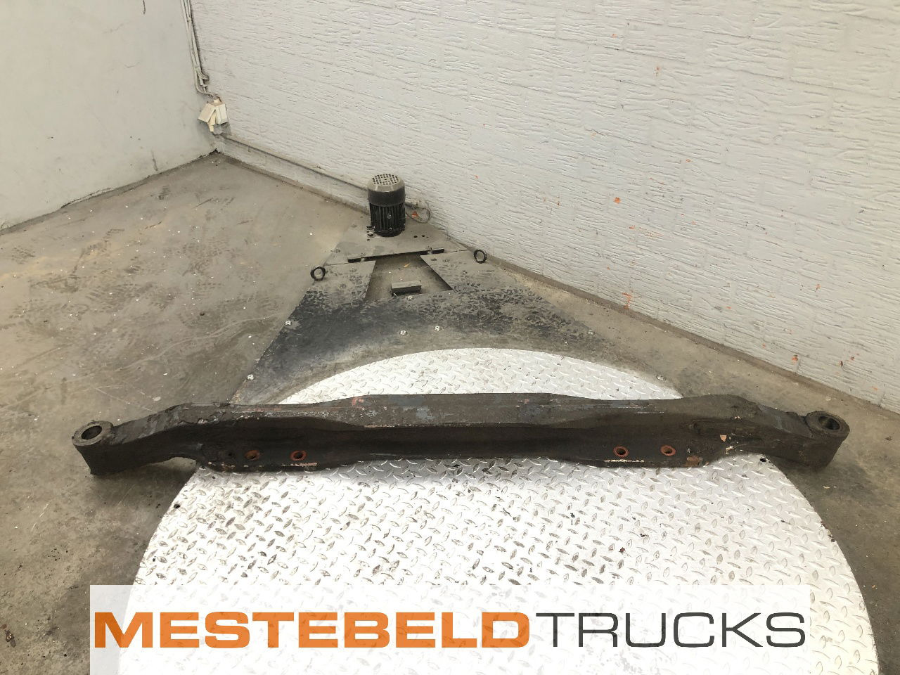 DAF Vooraslichaam 9 tons - Front axle for Truck: picture 1 DAF Vooraslichaam 9 tons - Front axle for Truck: picture 1