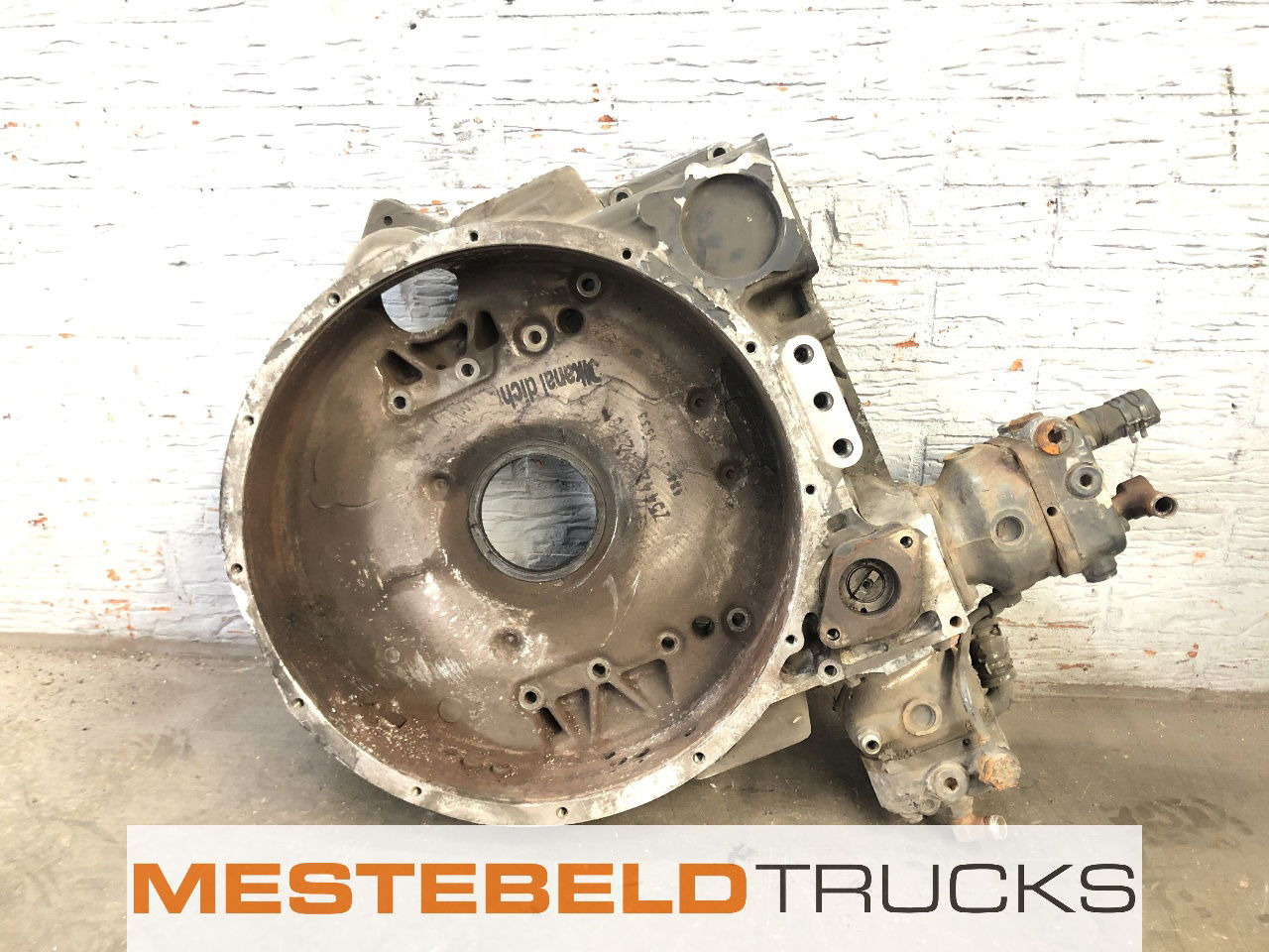 MAN Vliegwielhuis D2840 LF21 - Engine for Truck: picture 1 MAN Vliegwielhuis D2840 LF21 - Engine for Truck: picture 1