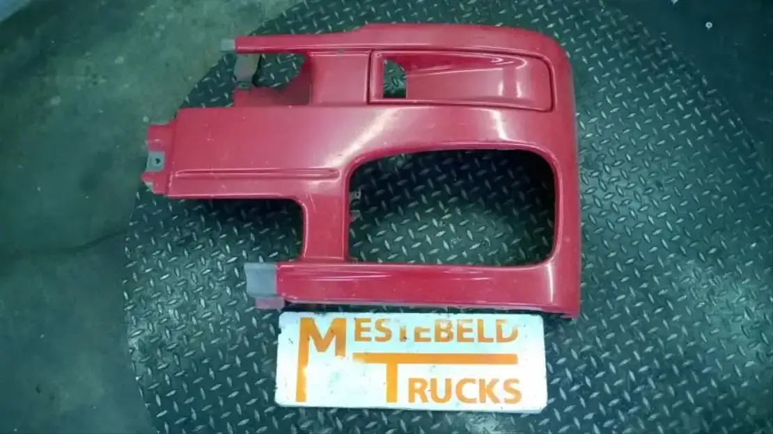 Mercedes-Benz Bumperdeel Links - Cab and interior for Truck: picture 1 Mercedes-Benz Bumperdeel Links - Cab and interior for Truck: picture 1