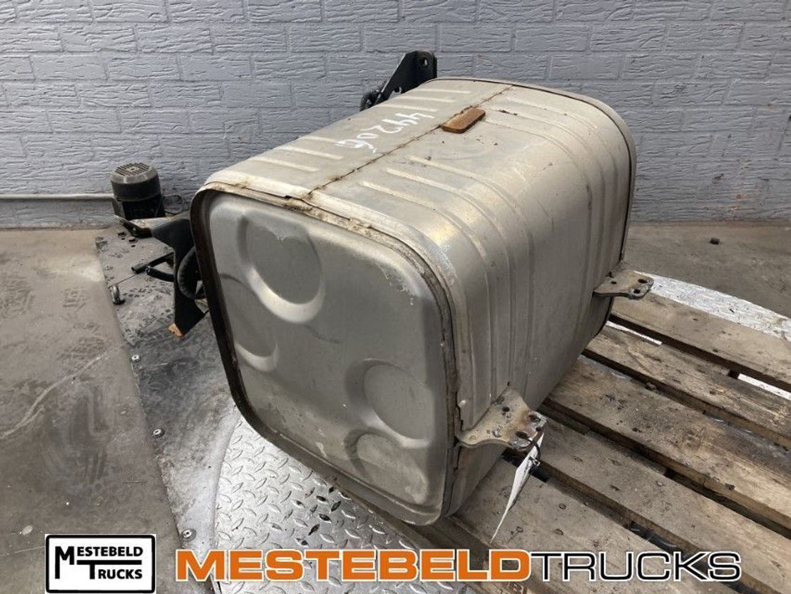 Mercedes-Benz Katalysator Atego 1824 euro 5 - Muffler/ Exhaust system for Truck: picture 2 Mercedes-Benz Katalysator Atego 1824 euro 5 - Muffler/ Exhaust system for Truck: picture 2