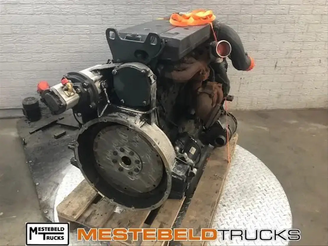 Mercedes-Benz Motor OM 906 LA II/2 - Engine for Truck: picture 3 Mercedes-Benz Motor OM 906 LA II/2 - Engine for Truck: picture 3