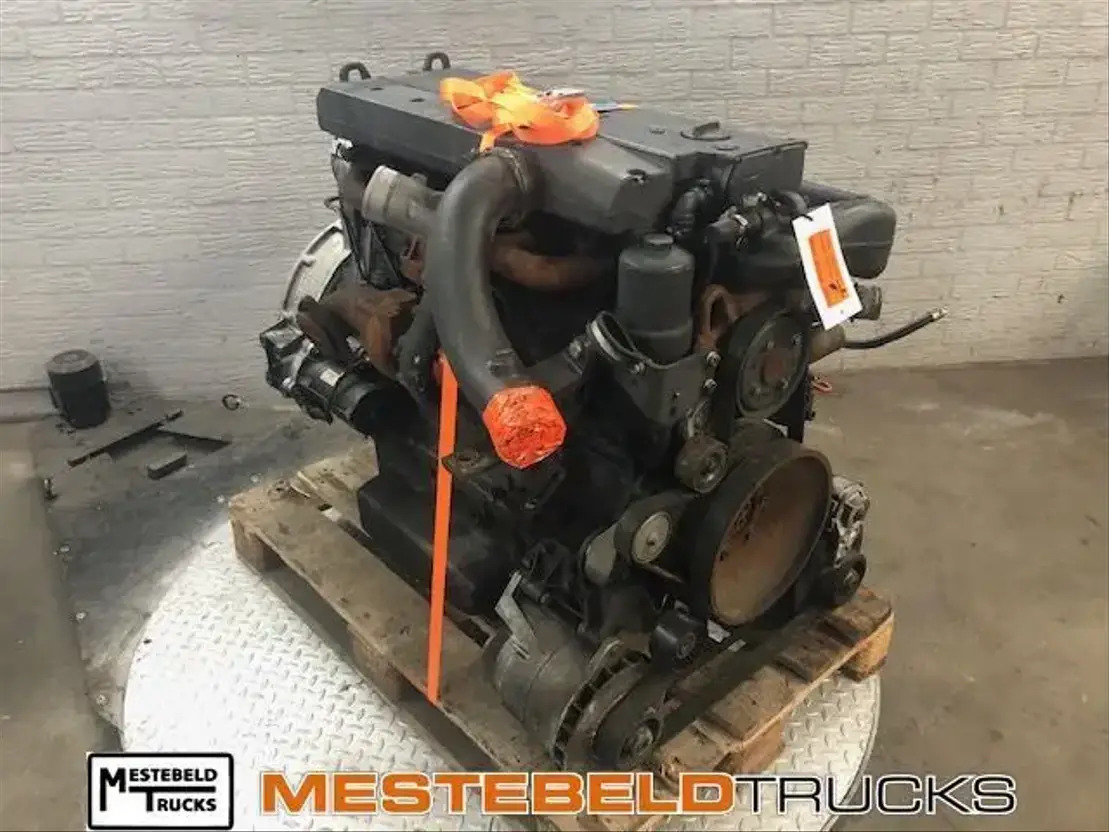 Mercedes-Benz Motor OM 906 LA II/2 - Engine for Truck: picture 2 Mercedes-Benz Motor OM 906 LA II/2 - Engine for Truck: picture 2