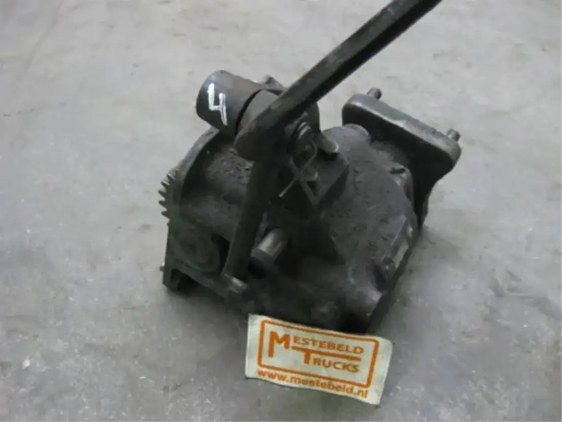 Mercedes-Benz PTO 813 - Hydraulics for Truck: picture 1 Mercedes-Benz PTO 813 - Hydraulics for Truck: picture 1