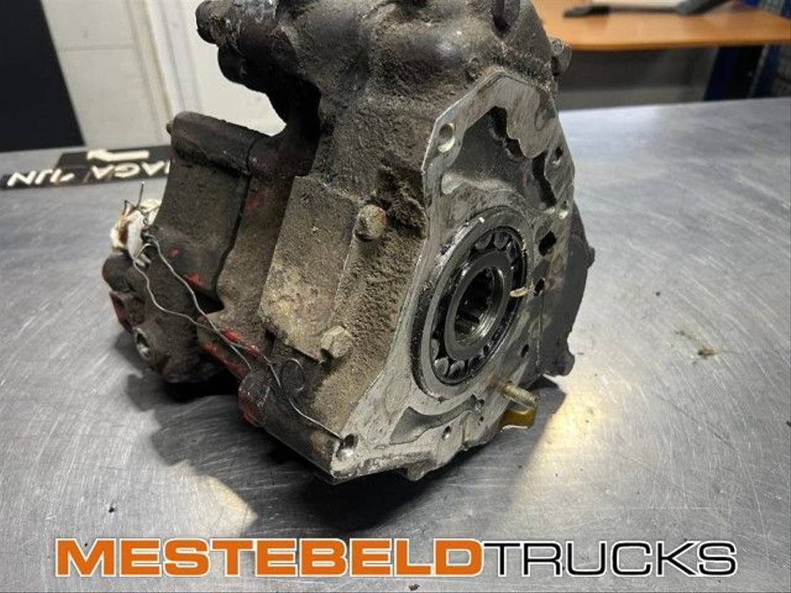 Mercedes-Benz PTO NB 8 - Hydraulics for Truck: picture 2 Mercedes-Benz PTO NB 8 - Hydraulics for Truck: picture 2