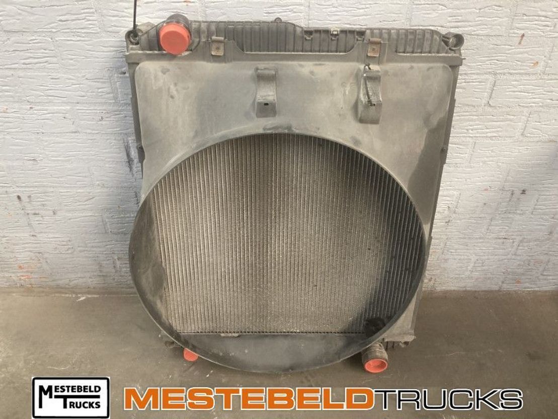 Mercedes-Benz Radiateur - Radiator for Truck: picture 2 Mercedes-Benz Radiateur - Radiator for Truck: picture 2