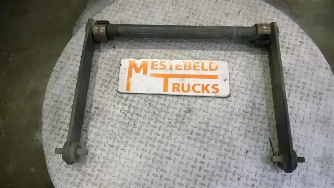 Mercedes-Benz Stabilisatorstang vooras - Front axle for Truck: picture 1 Mercedes-Benz Stabilisatorstang vooras - Front axle for Truck: picture 1