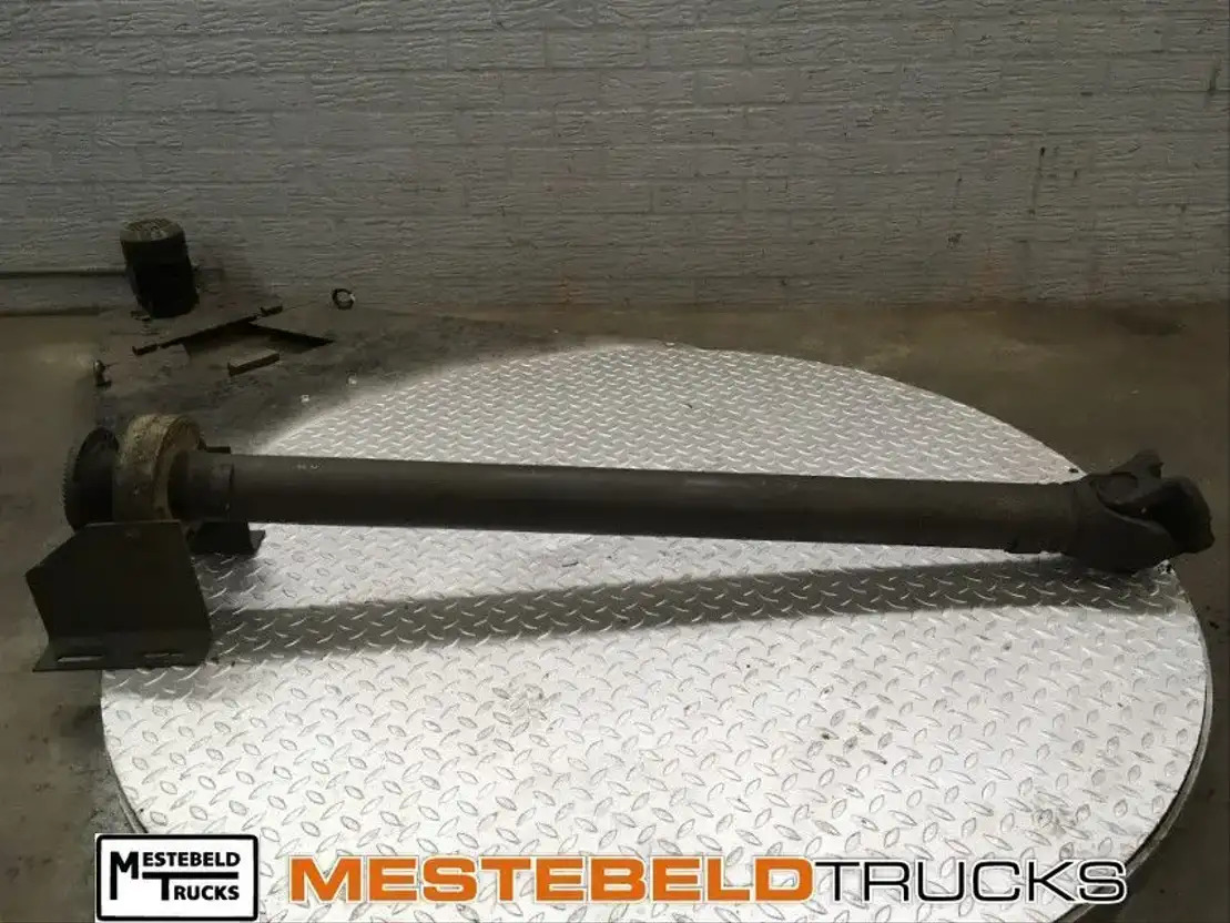 Mercedes-Benz Tussenas MB Econic - Drive shaft for Truck: picture 1 Mercedes-Benz Tussenas MB Econic - Drive shaft for Truck: picture 1