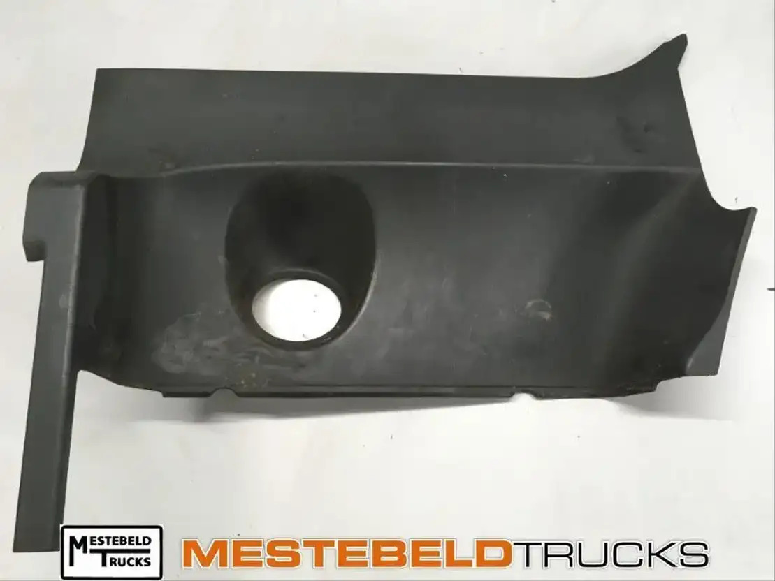 Scania Afdekkap links van instapbak - Cab and interior for Truck: picture 1 Scania Afdekkap links van instapbak - Cab and interior for Truck: picture 1