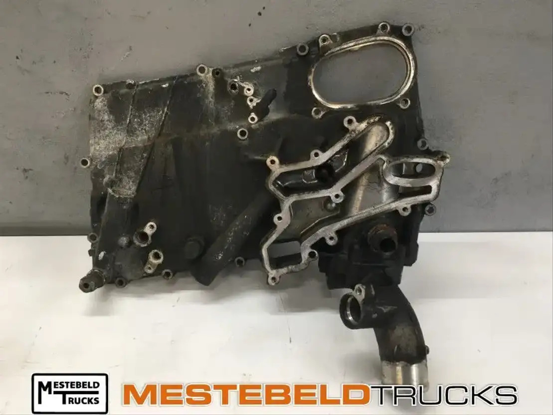 Scania Deksel met oliekoeler R400 - Engine for Truck: picture 1 Scania Deksel met oliekoeler R400 - Engine for Truck: picture 1