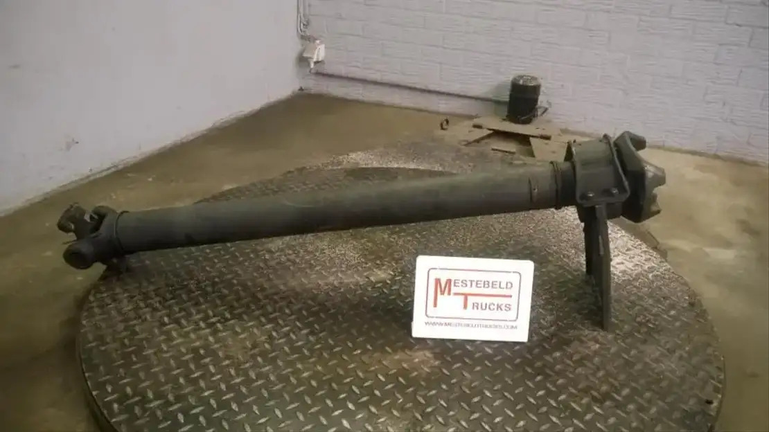 Scania T ussenas - Drive shaft for Truck: picture 1 Scania T ussenas - Drive shaft for Truck: picture 1