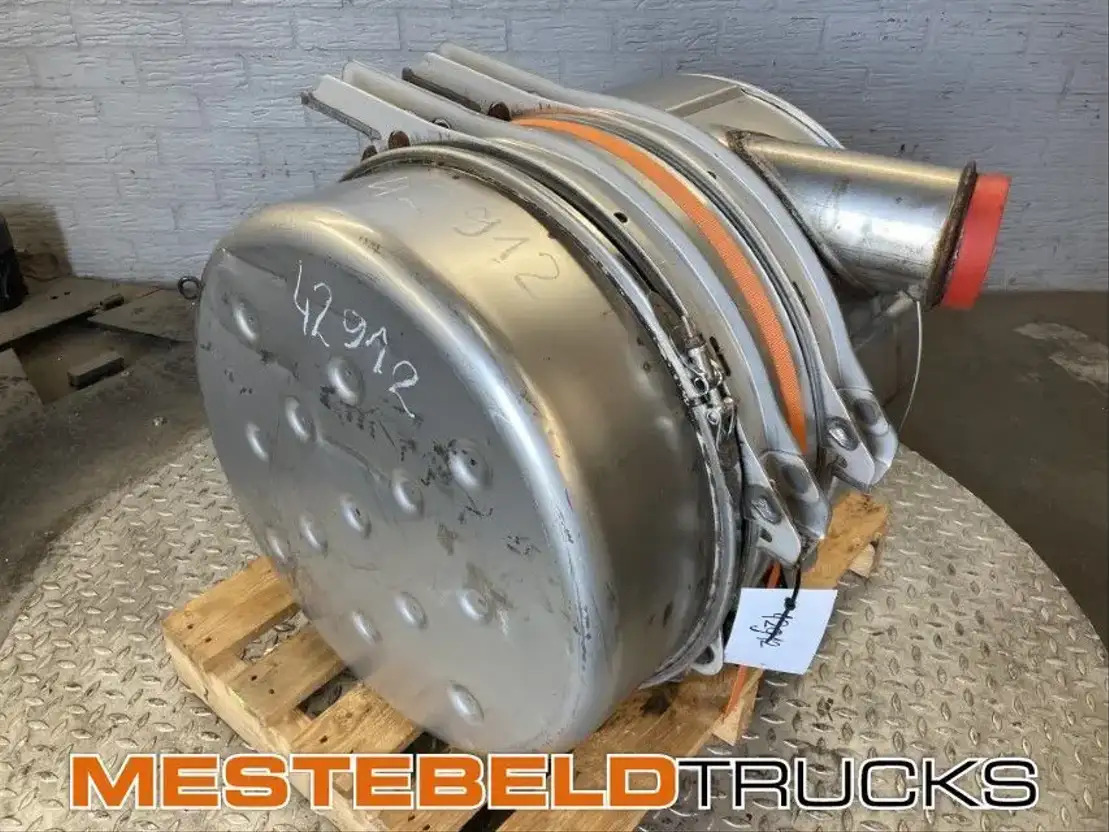 Scania Uitlaatdemper - Muffler/ Exhaust system for Truck: picture 1 Scania Uitlaatdemper - Muffler/ Exhaust system for Truck: picture 1