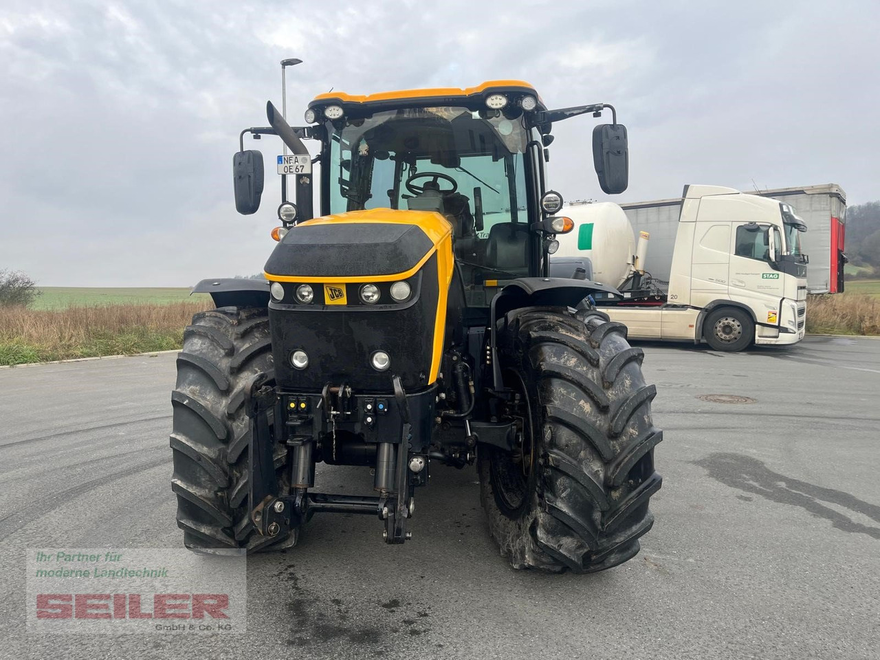 JCB Fastrac 4220 - Farm tractor: picture 3 JCB Fastrac 4220 - Farm tractor: picture 3