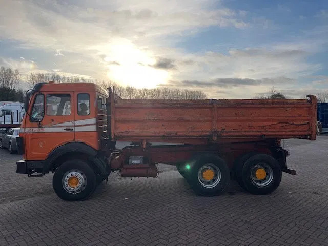 Mercedes-Benz AK 2635 6x4 V8 - Tipper: picture 3 Mercedes-Benz AK 2635 6x4 V8 - Tipper: picture 3
