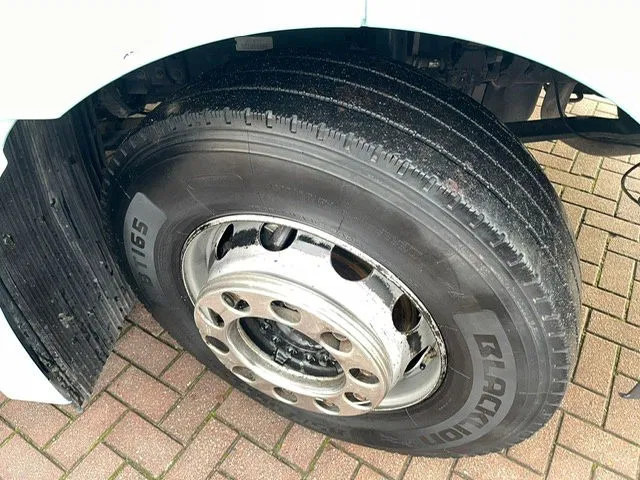 Tractor unit MAN TGX 18.480 Euro 5 Retarder 2 Tanks: picture 9 Tractor unit MAN TGX 18.480 Euro 5 Retarder 2 Tanks: picture 9